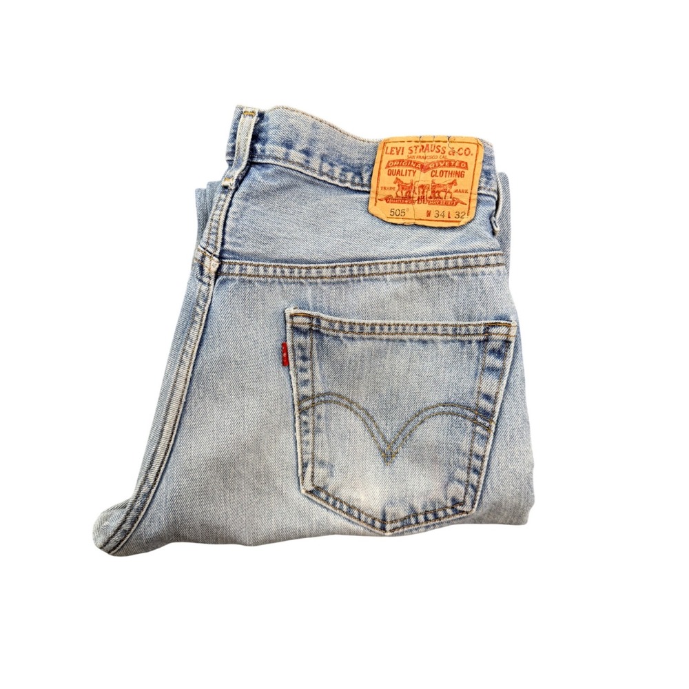 Made USA Levis 505 Regular Fit Jeans Mens 34x32 Light Wash Blue Denim
